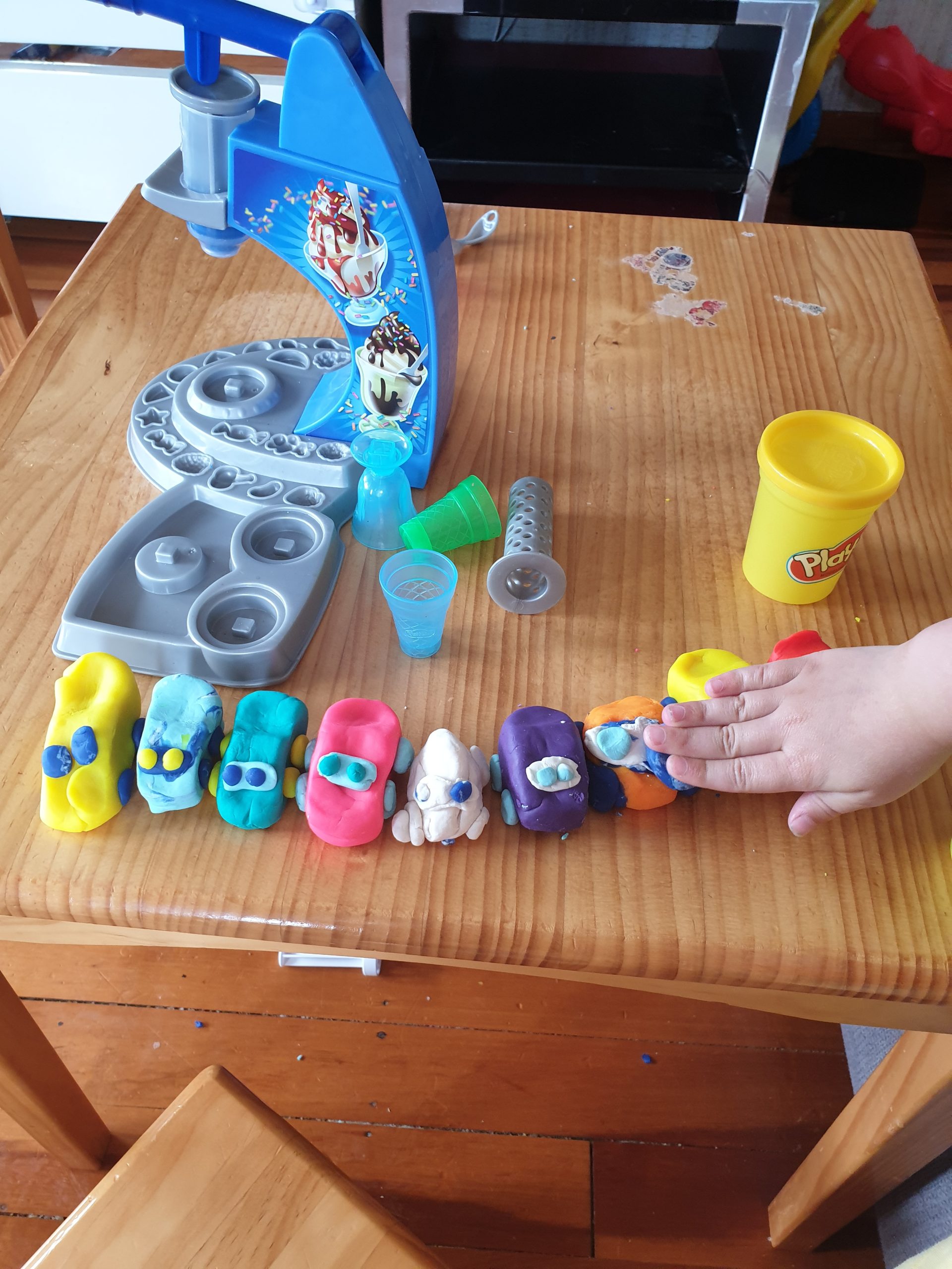 Playdough Lightning McQueen