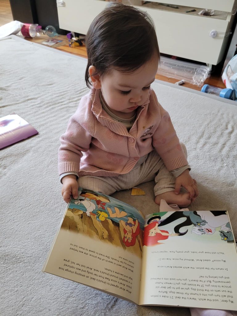 Supporting Siblings: Reading Books